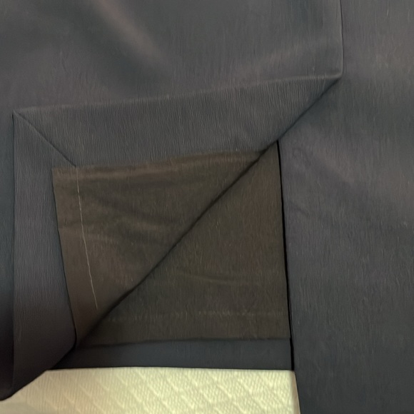 Ann Taylor navy blue size 8 skirt - Picture 3 of 4